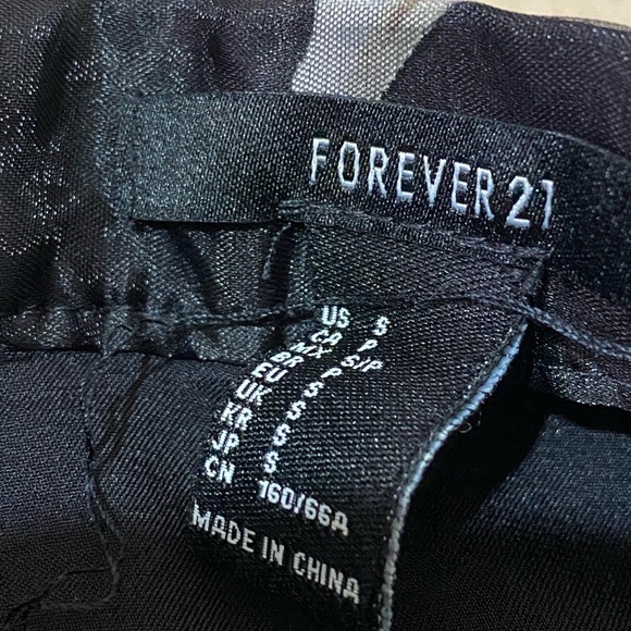 Forever 21 Dark Floral Midi Skirt Black Pink Small Fairycore Romantic Dreamy - Picture 7 of 8